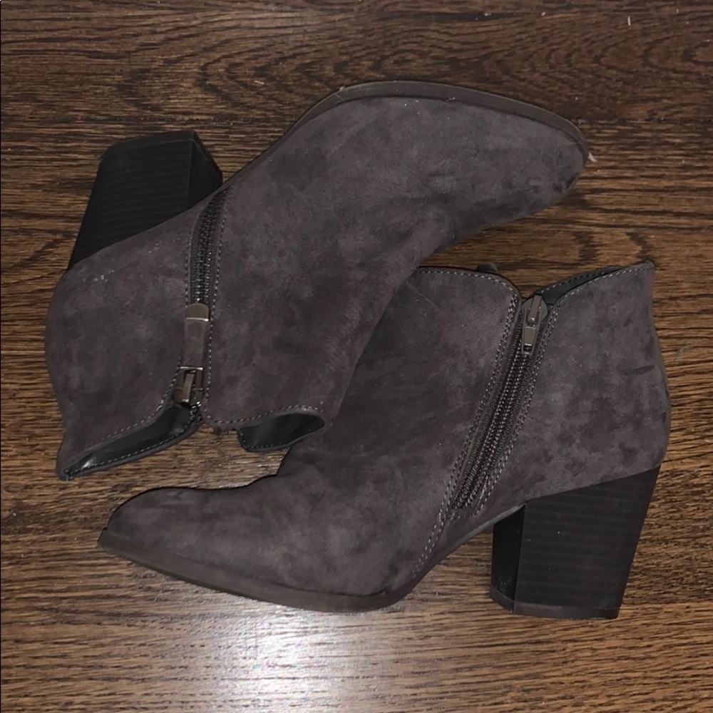 Grey Booties - Picture 2 of 3